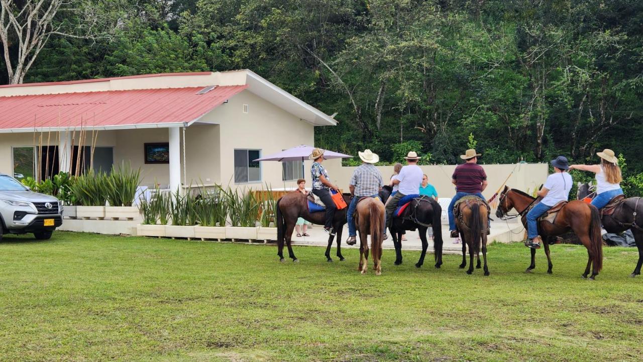 Villeta Casa De Campo Caracoli Spa Luaran gambar